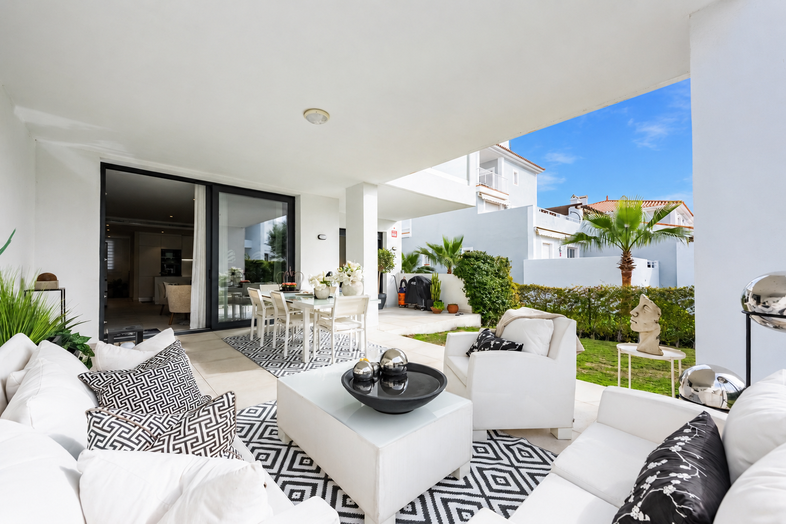 El Paraíso, Estepona